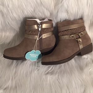 NEW GIRLS BOOTIES